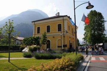 inaugurazione Ostello in via stazione- 2012<br>