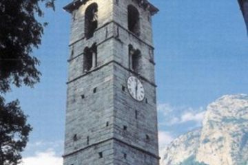 Chiesa Parrocchiale Cappelle Oratori  - Chiesa Parrocchiale (San Giorgio) - Campanile ricostruito nel 1730<br>